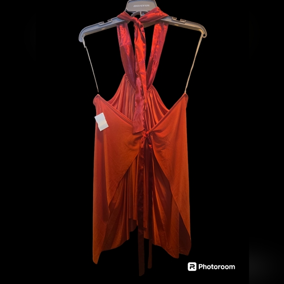 Back Stage Halter Top - Picture 4 of 5